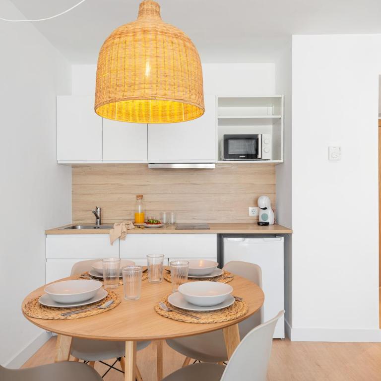 Bauló Mar Apartments - One-Bedroom Standard Apartment - 7