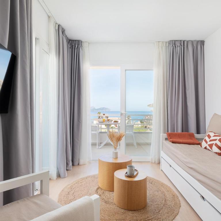 Bauló Mar Apartments - One-Bedroom Premium Apartment with Ocean View - 2