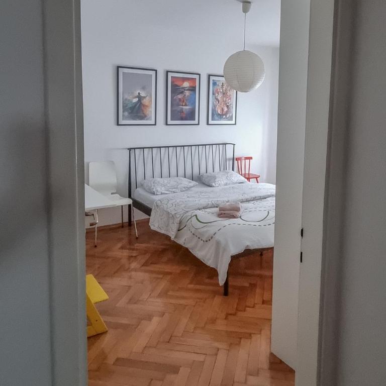 Bell Apartment - Two-Bedroom Apartment - 17