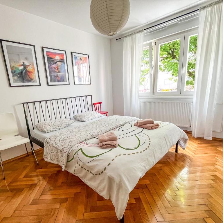 Bell Apartment - Two-Bedroom Apartment - 1