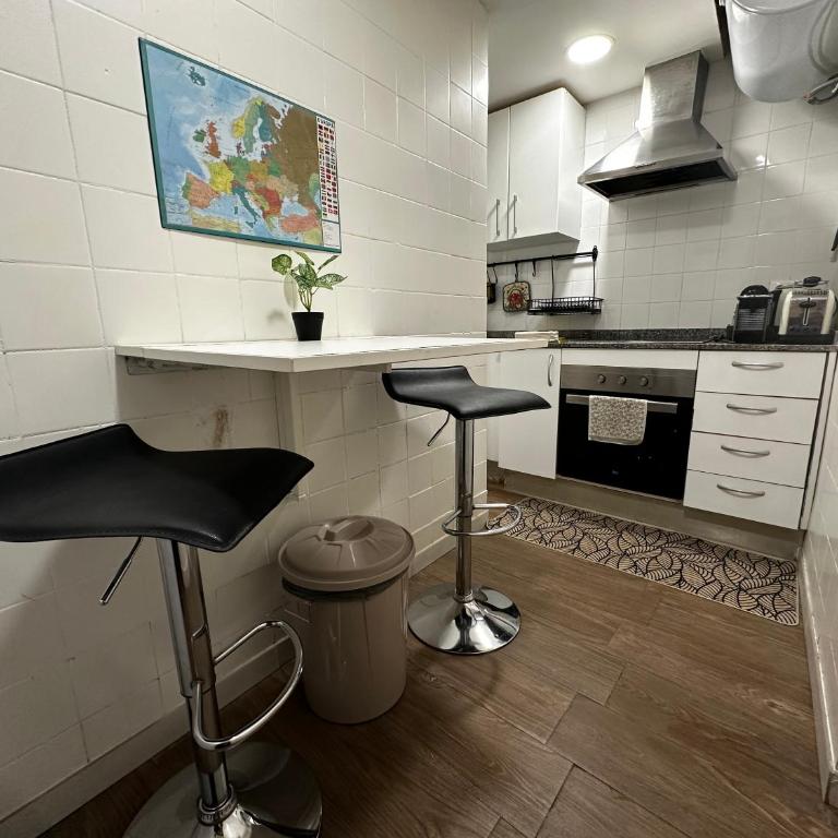 Nice apartment close PARK GÜELL 2 - Two-Bedroom Apartment - 13