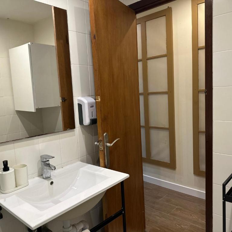 Nice apartment close PARK GÜELL 2 - Two-Bedroom Apartment - 11