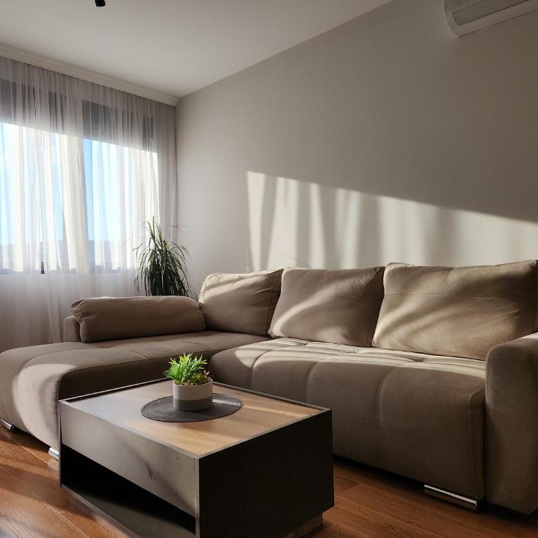 Green Apartments Podgorica With Garage - Two-Bedroom Apartment - 19