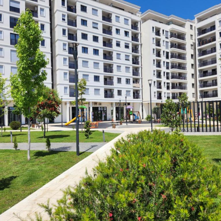 Green Apartments Podgorica With Garage - One-Bedroom Apartment - 15