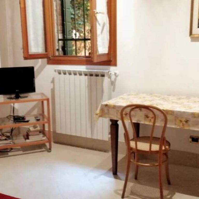 Fulvio Casa - One-Bedroom Apartment - 8