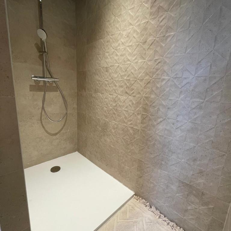 Villa LCSM et studio - Villa 3 Chambres - 6