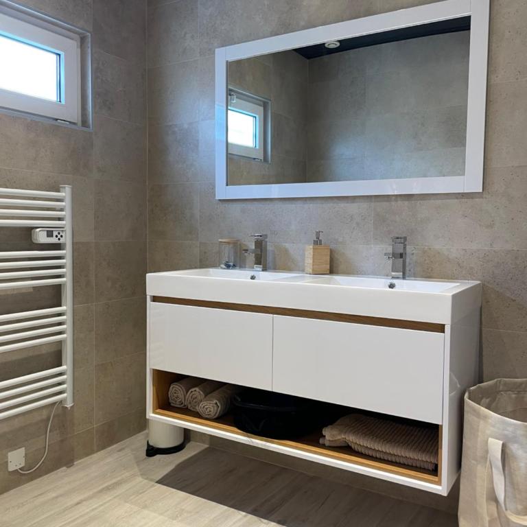 Villa LCSM et studio - Villa 3 Chambres - 5