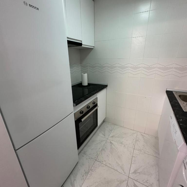 Alecus - One-Bedroom Apartment - 9