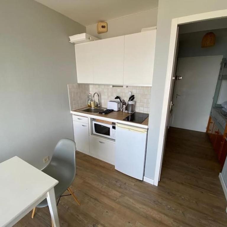 Sur la plage de Bonne Source les pieds dans l'eau - Apartment mit 1 Schlafzimmer - 3