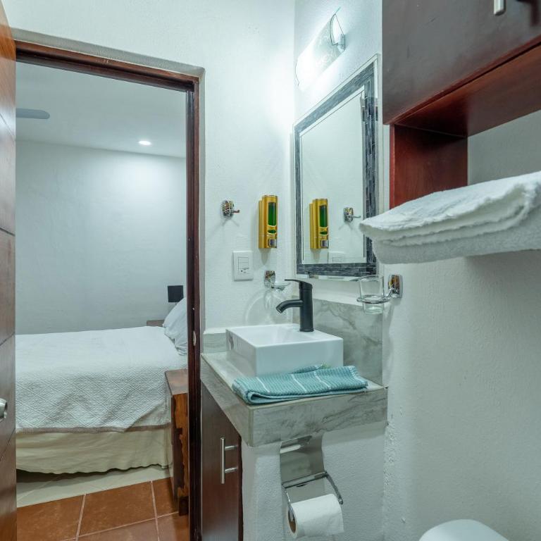 New Puerto Vallarta Retreat with Private Terrace - Apartment - 16