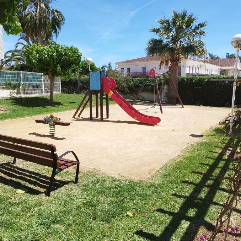Apartamento familiar con piscina y pádel - Apartamento de 2 dormitorios - 10