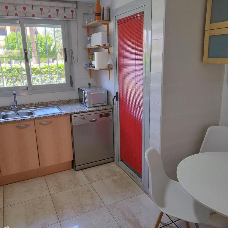 Apartamento familiar con piscina y pádel - Apartamento de 2 dormitorios - 11