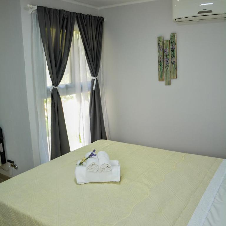 POSADA ROSSINA Habitaciones con baño privado y ambientes compartidos - Habitación Doble con baño privado - 5