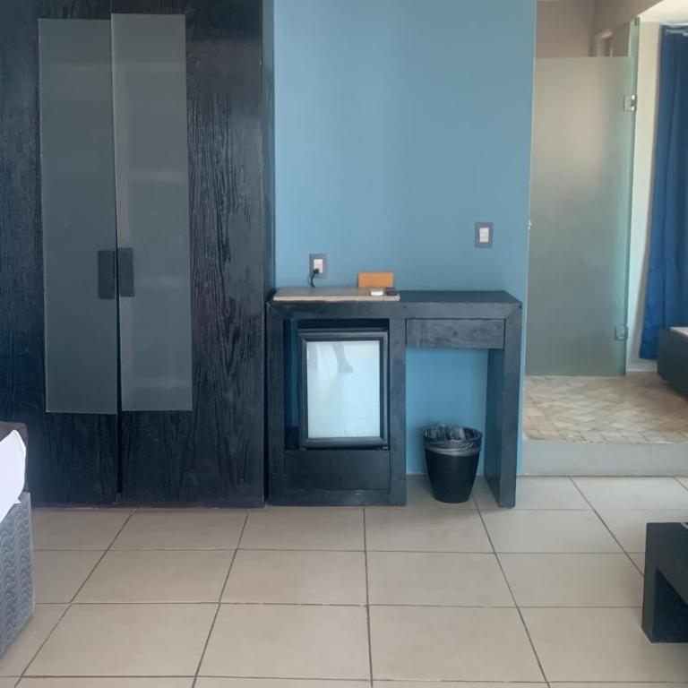 Hotel BLVD - Quadruple Room with Balcony - 11