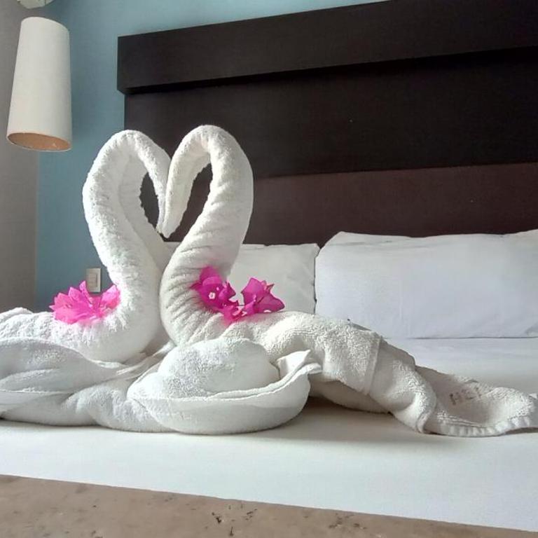 Hotel BLVD - Deluxe Double Room with Balcony - 2