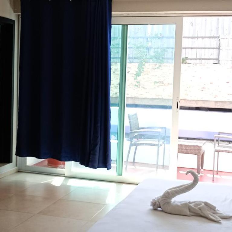 Hotel BLVD - Quadruple Room with Balcony - 2