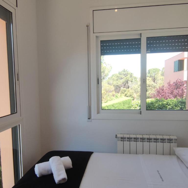 Hermosa Villa en Sant Feliu de Guíxols con Piscina Comunitaria - ES-209-80 - Villa - 14