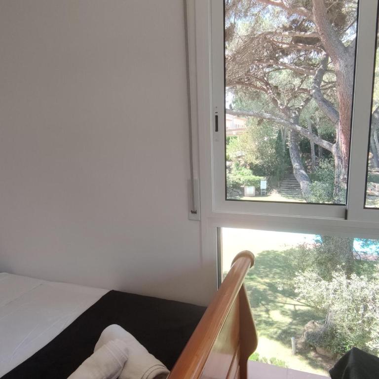 Hermosa Villa en Sant Feliu de Guíxols con Piscina Comunitaria - ES-209-80 - Villa - 16