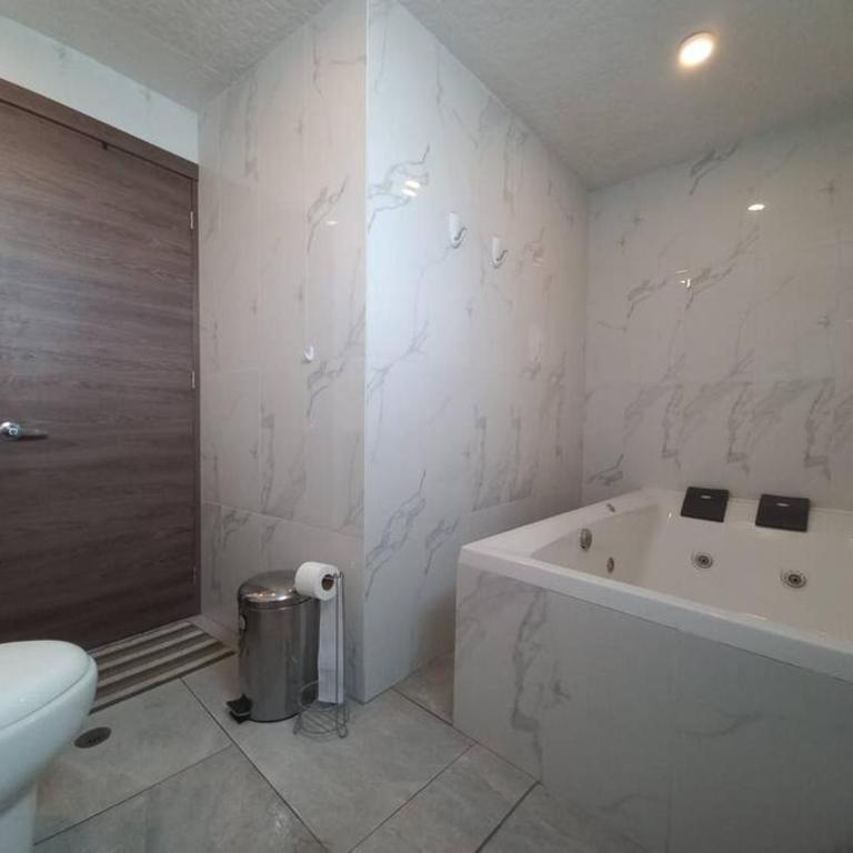 Departamento 1 Habitación jacuzzi el Condado - Apartamento de 1 dormitorio - 1