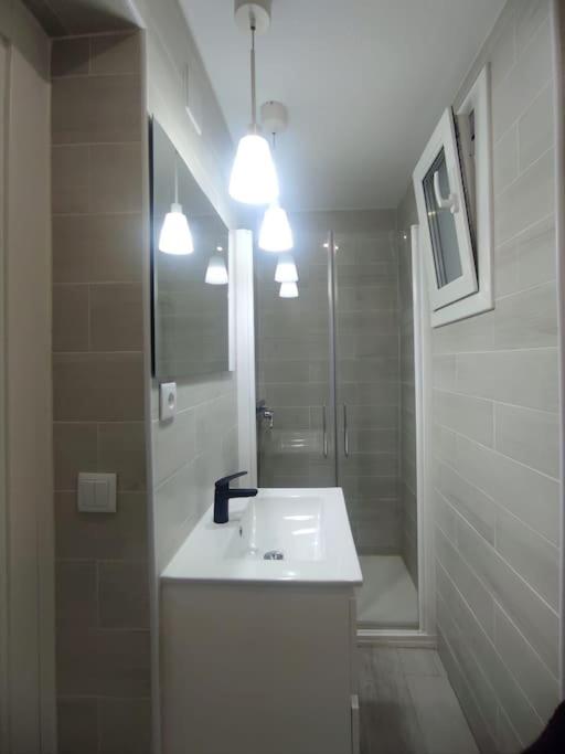 Comfortable studio in Barrio Salamanca - Bejar - One-Bedroom Apartment - 10