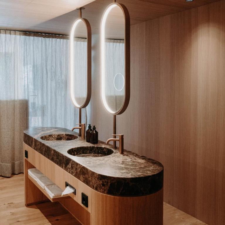 Hotel Nesslerhof - Doppelzimmer mit Bergblick - 8