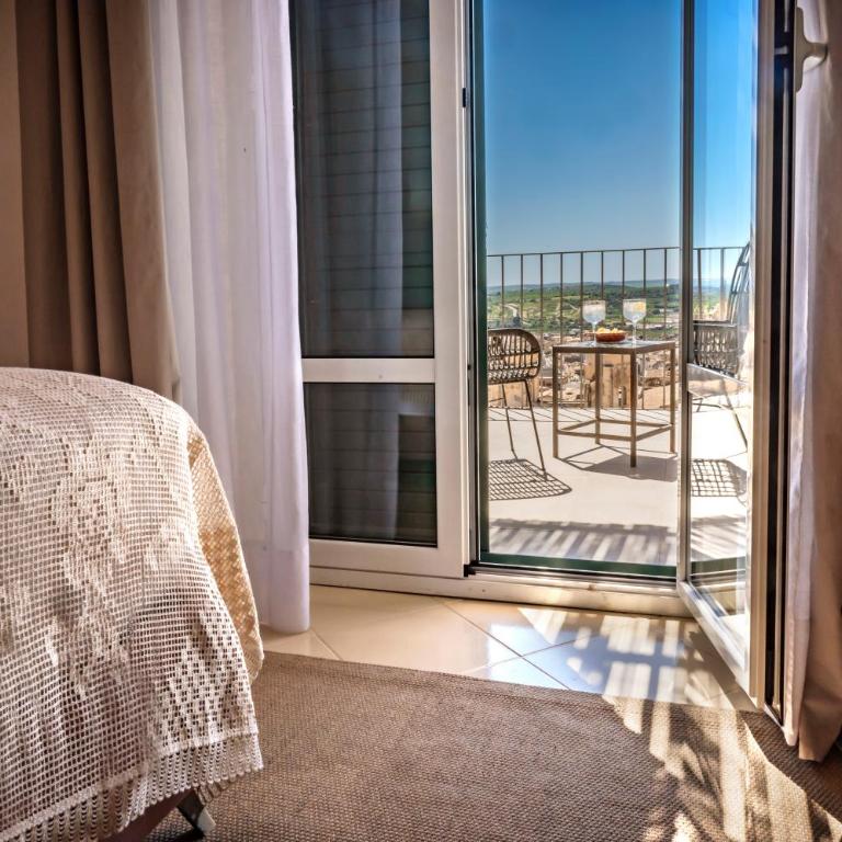 Aria Rooms and Terrace - Camera Matrimoniale/Doppia con Letti Singoli con Vista - 1