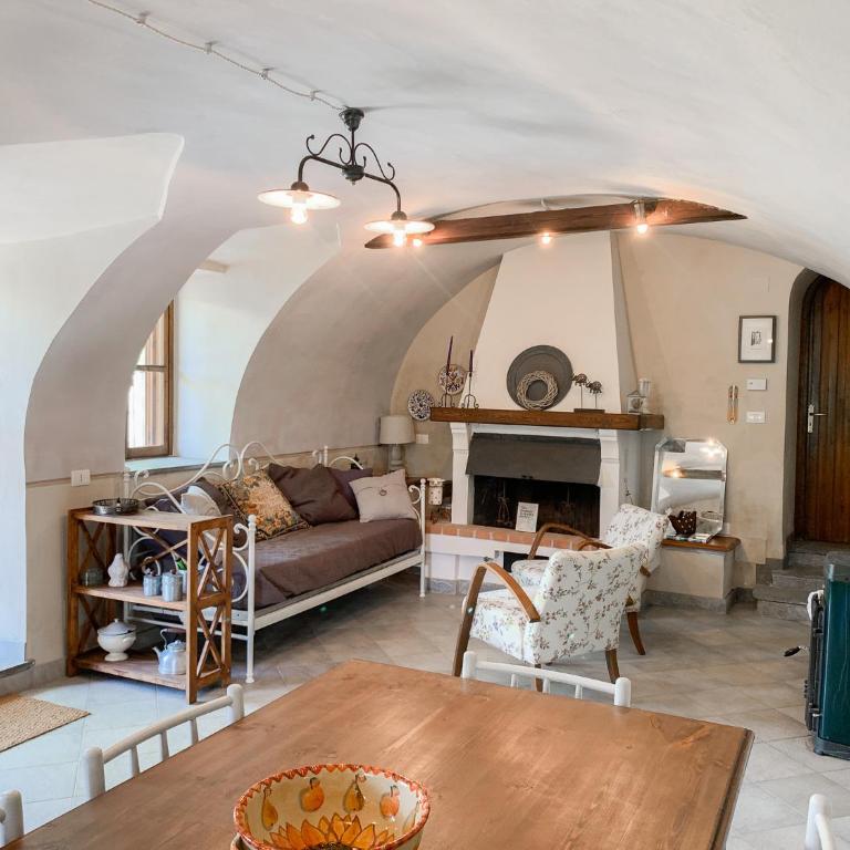Materin - Four-Bedroom House - 35