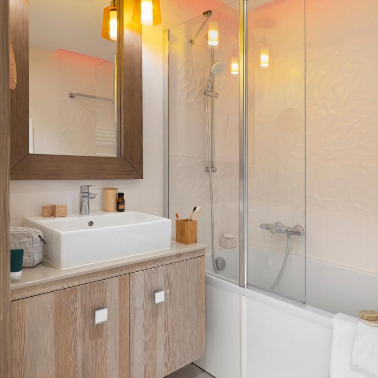 Résidence Pierre & Vacances Premium L'Hévana - Appartement 2 Chambres (6 Personnes) - 1