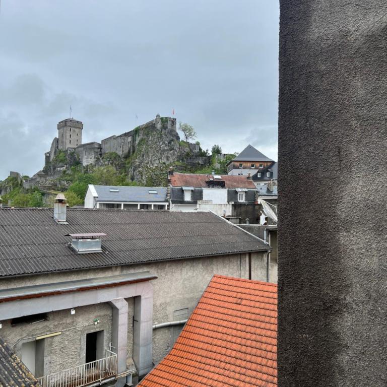 Résidence Selva Appartements à Lourdes proche sanctuaire - Chambre Double avec Salle de Bains Privative - 11