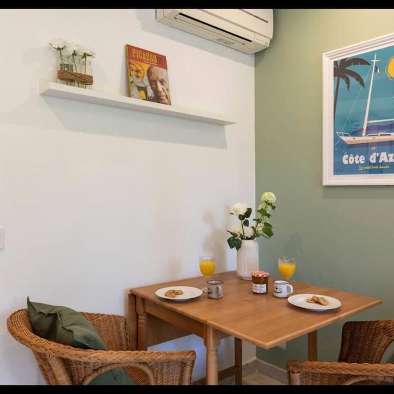 Jolie studio cosy proche mer sur Juan les pins - One-Bedroom Apartment - 5