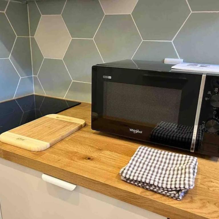 Jolie studio cosy proche mer sur Juan les pins - One-Bedroom Apartment - 11