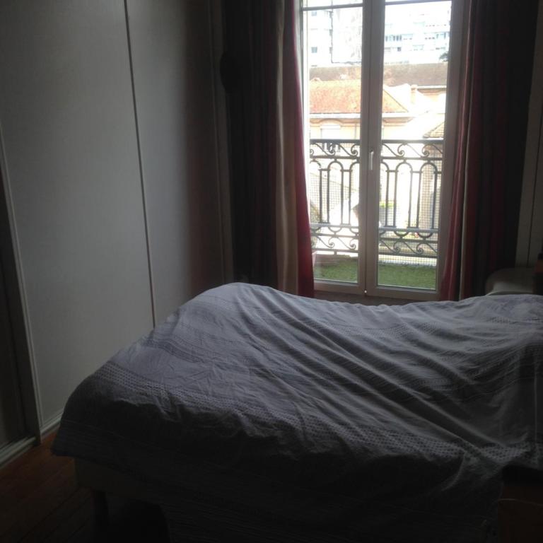Guest house dans appartement sur Paris - Chambre Double avec Balcon - 2