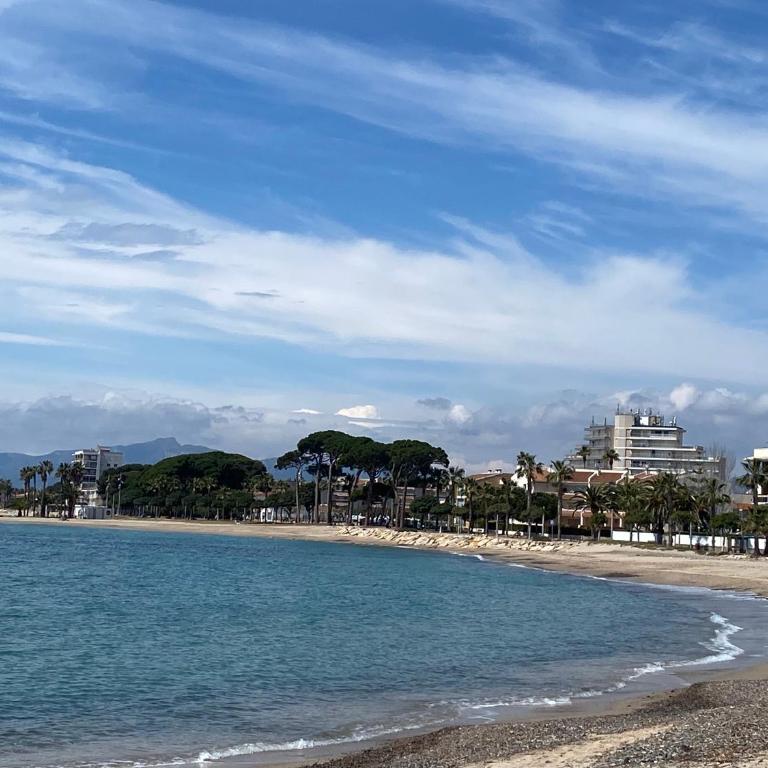 Alquiler Villa en la Playa de Cambrils para 10 personas con AC, parking y WIFI - Villa - 49