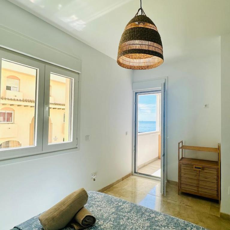 Marina Bay Estepona - Apartamento de 2 dormitorios - 17