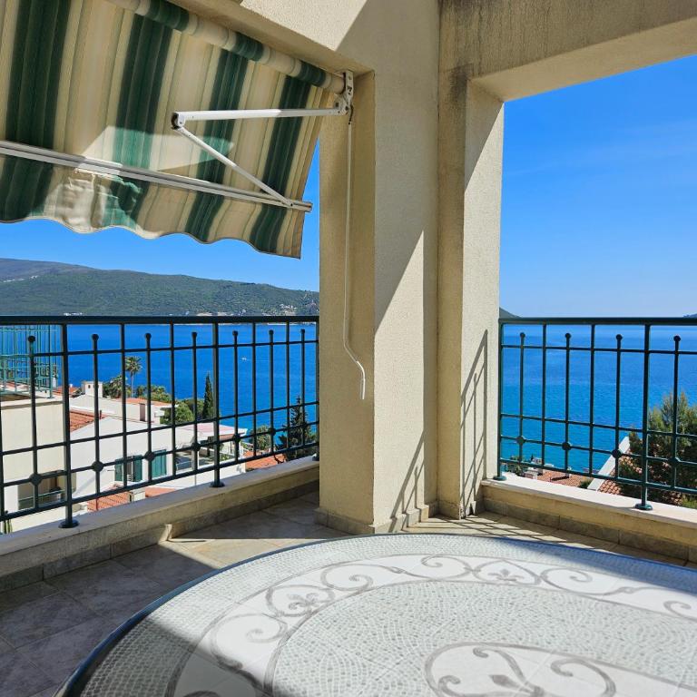 Bella vista - One-Bedroom Apartment - 15