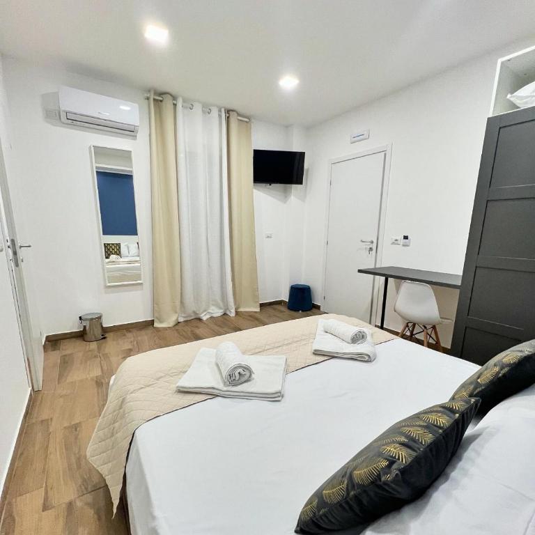 Easy Room - Double Room with Terrace - 5