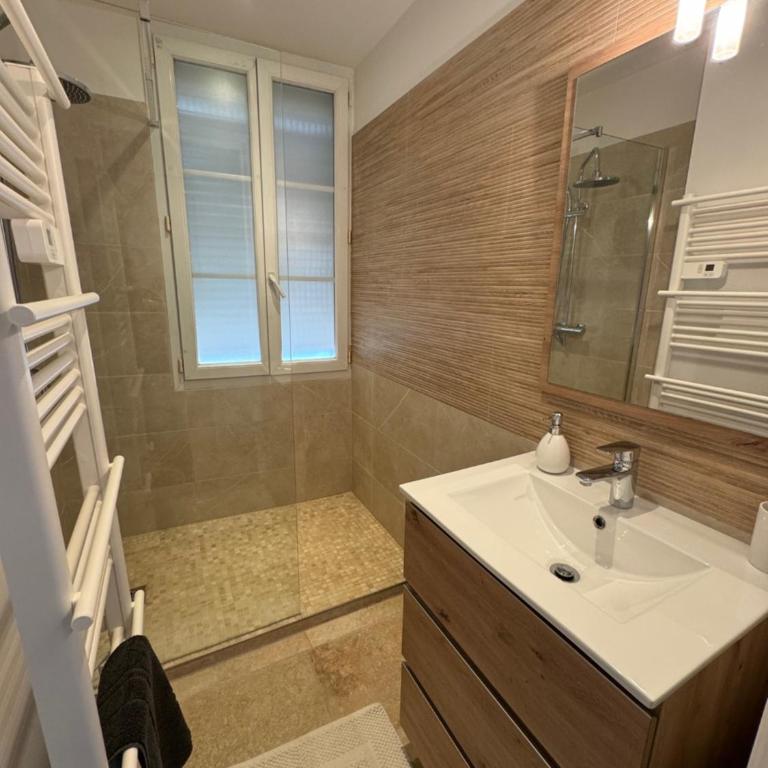 Maison de village rénovée avec vue mer exceptionnelle - Haus mit 2 Schlafzimmern - 11