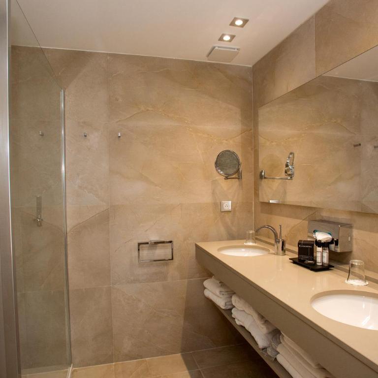 Hôtel La Caravelle - Chambre Double ou Lits Jumeaux Deluxe - Vue sur Mer - 3