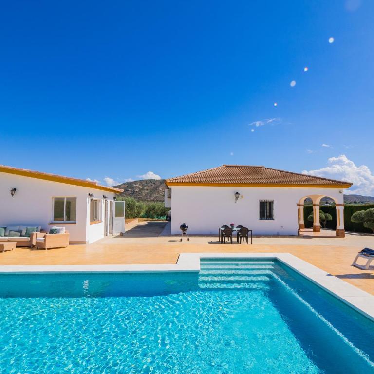 Cubo's Finca Villaverde - Two-Bedroom House - 4