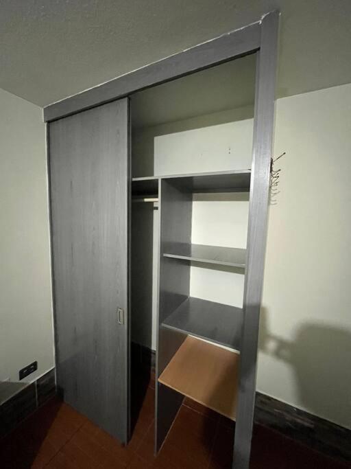 Dpto con excelente ubicación - Apartamento de 2 dormitorios - 5