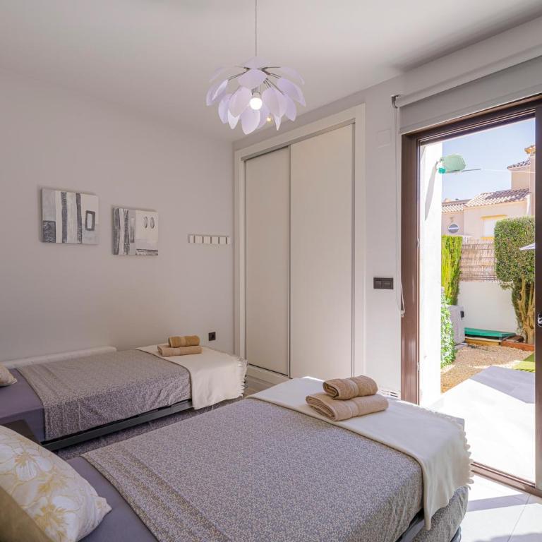 Luxe villa met verwarmd privé zwembad - Cabo Roig - Villa Superior - 12