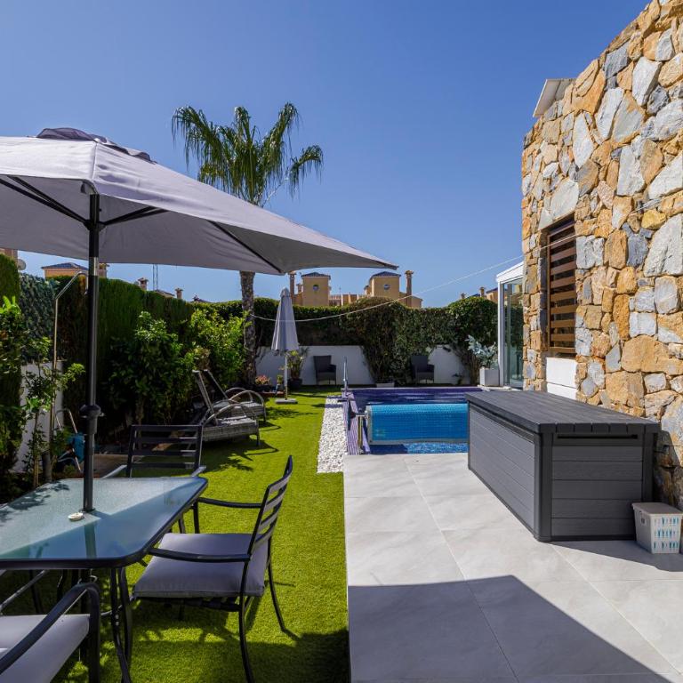 Luxe villa met verwarmd privé zwembad - Cabo Roig - Villa Superior - 28