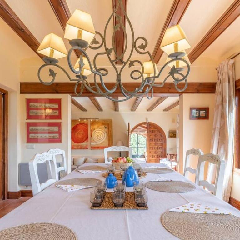 Casa Alba by Sun & Sea Homes - Villa - 29