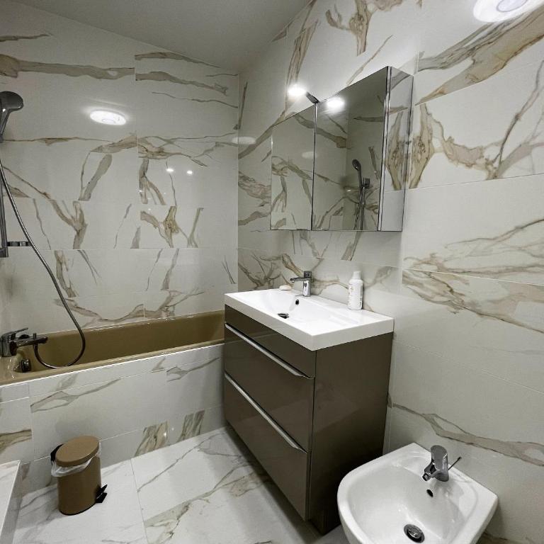 Grand T3 avec 2 terrasses et accès direct plage - FR-1-420-129 - Apartamento - 25