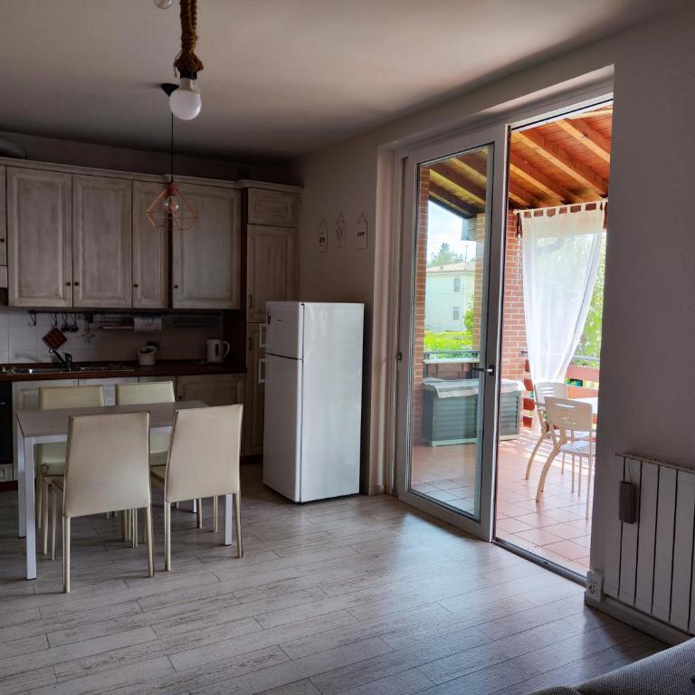 Apartment Karol - Appartamento Deluxe con 2 Camere da Letto e Balcone - 9