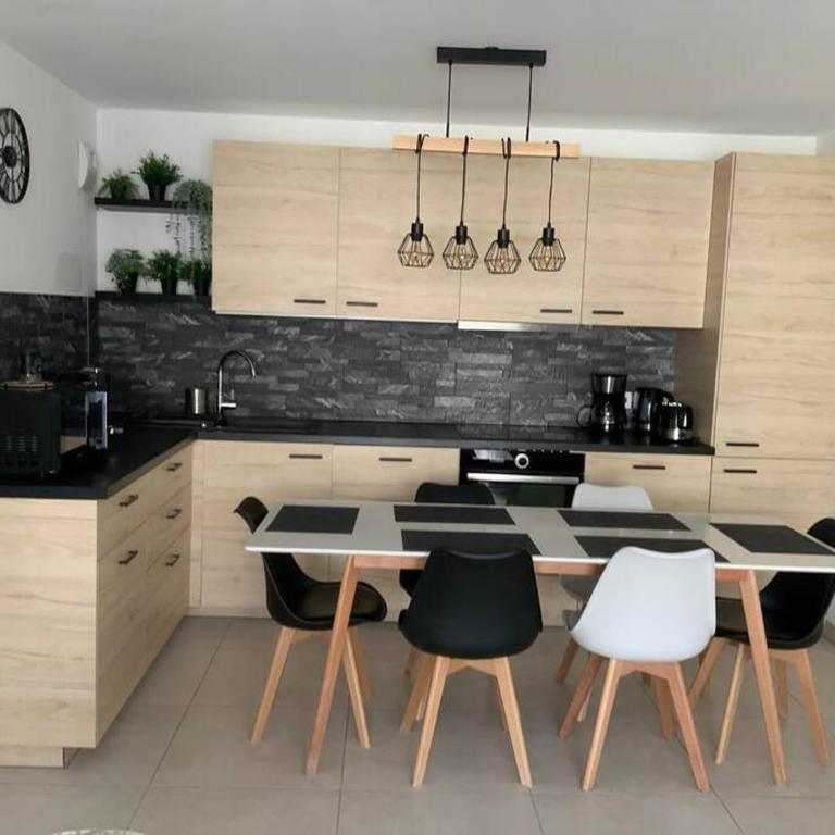 Logement cosy climatisé avec parking - Appartamento con 2 Camere da Letto - 5