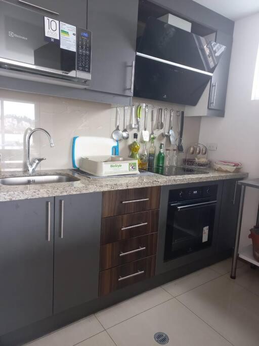Departamento con jacuzzi 5 piso Condado 2 habitaciones - Apartamento de 2 dormitorios - 74