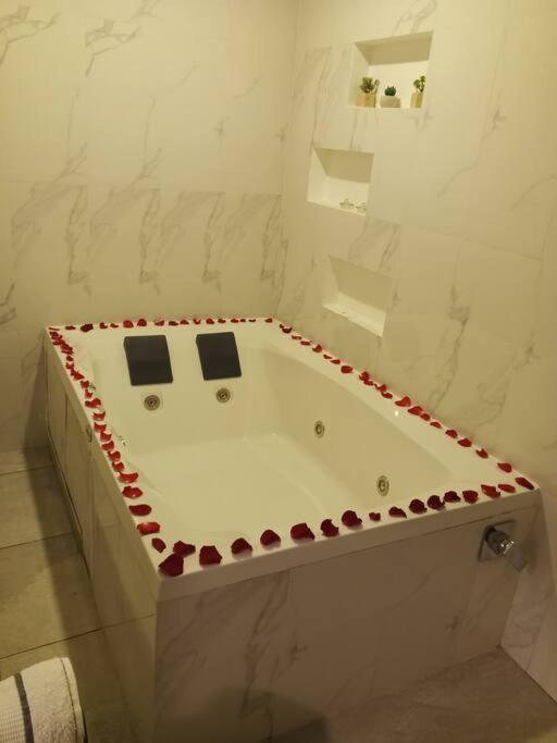 Departamento con jacuzzi 5 piso Condado 2 habitaciones - Apartamento de 2 dormitorios - 79