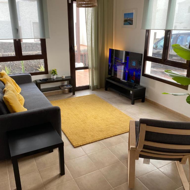 Casa Amarillo Del Sol - Three-Bedroom Villa - 14