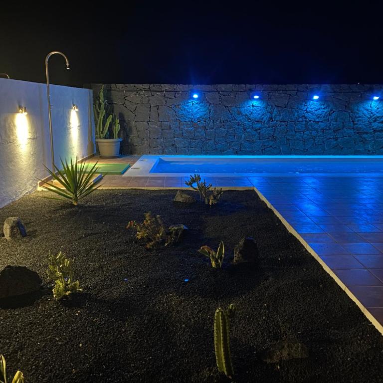 Casa Amarillo Del Sol - Three-Bedroom Villa - 20
